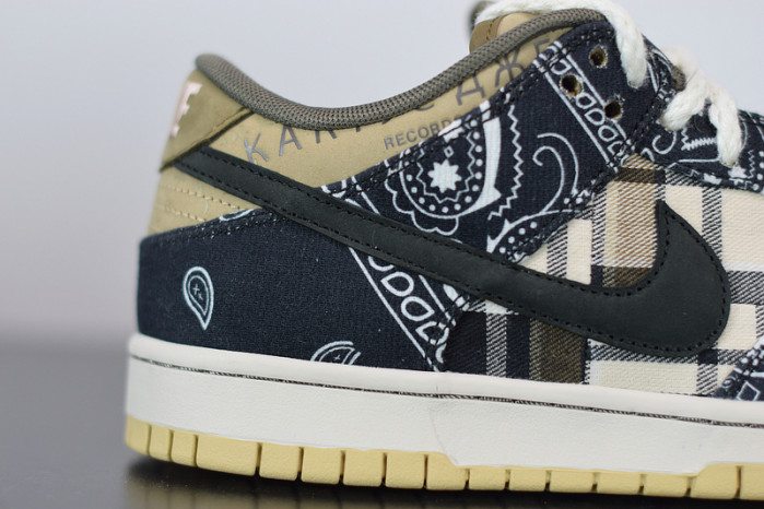 nike sb dunk low travis scott ct5053-001