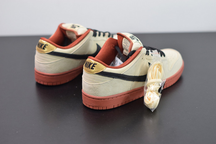 nike sb dunk low pro hennessy bq6817-100