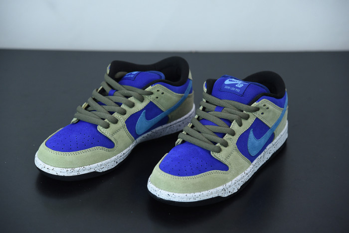 nike dunk low sb celadon bq6817-301