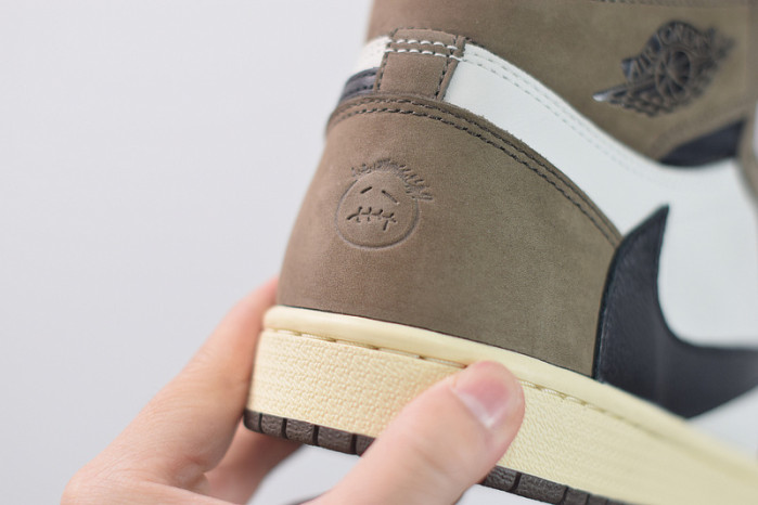 air jordan 1 retro high travis scott cd4487-100