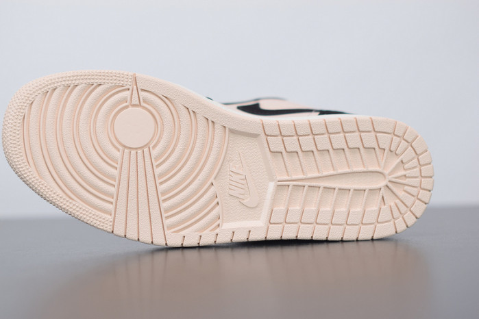 air jordan 1 low black guava ice dc0774-003