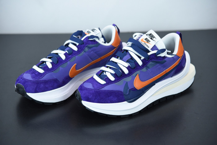 nike vaporwaffle sacai iris