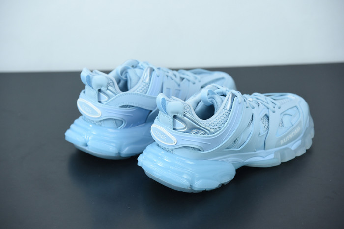 balcia track sneaker