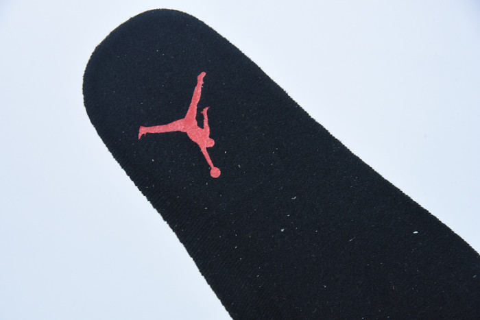 airjordan 11 retro low “72-10” av2187-001