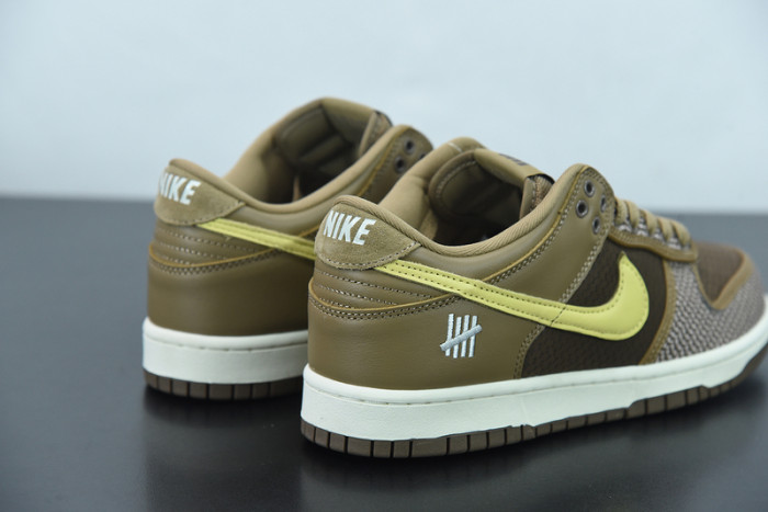 nike dunk low sp undefeated canteen dh3061-200