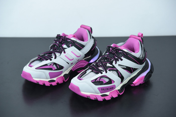 balcia track sneaker