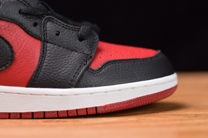 air jordan 1 mid gym red black 554724-610