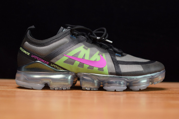 nike air vapormax 2019 premium black active fuchsia photo blue at6810-001