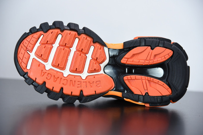 balcia track sneaker