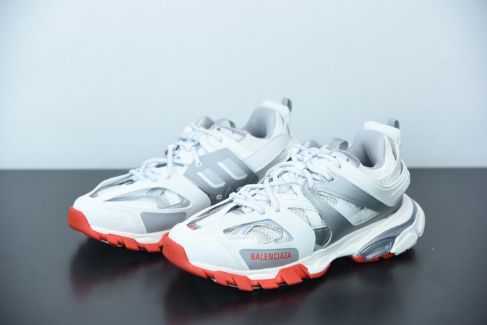 balcia track sneaker