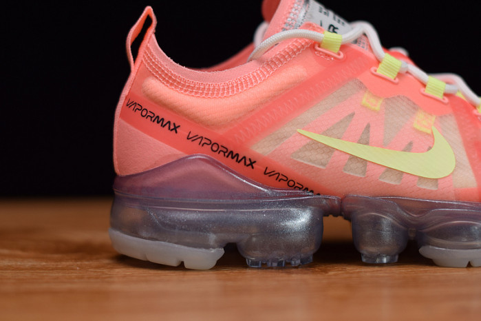nike air vapormax 2019 pink tint barely volt ar6632-602