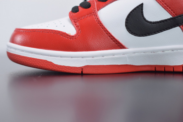 nike sb dunk low chicago bq6817-600