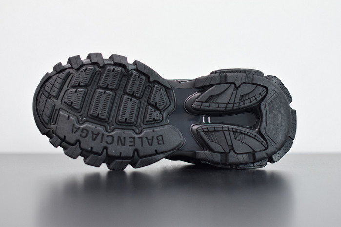 balcia track led 542023 w1gb1 1000 Ba*len*cia*ga