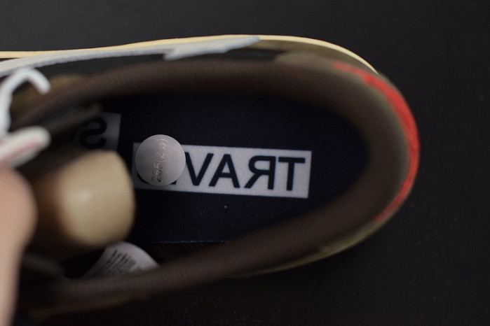 air jordan 1 retro low og sp travis scott cq4277-001