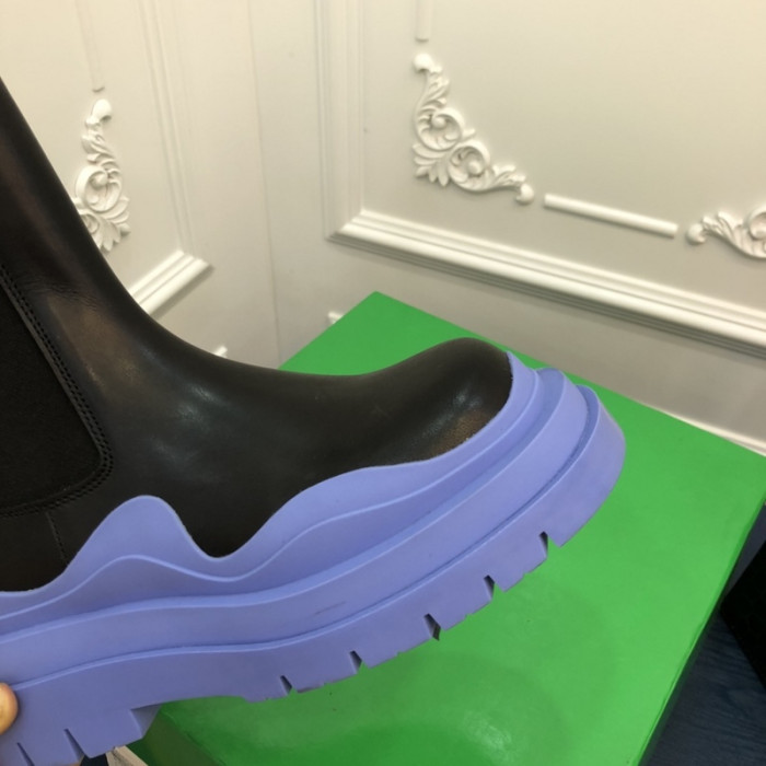 Bo*te*ga ve*ne*ta chelsea tire leather high boot