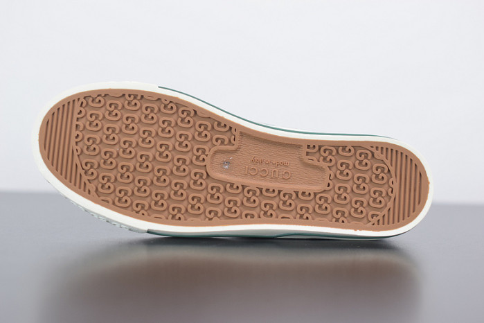 gci low top sneaker g020