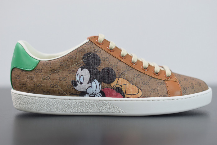 gci low top sneaker g022