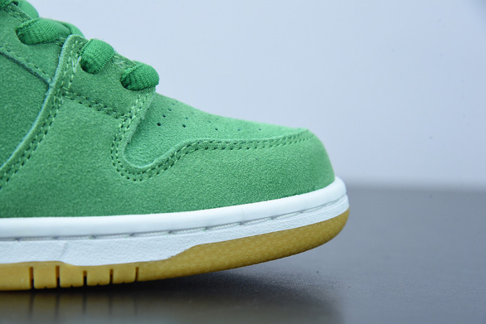 nike sb dunk low pro st. patrick