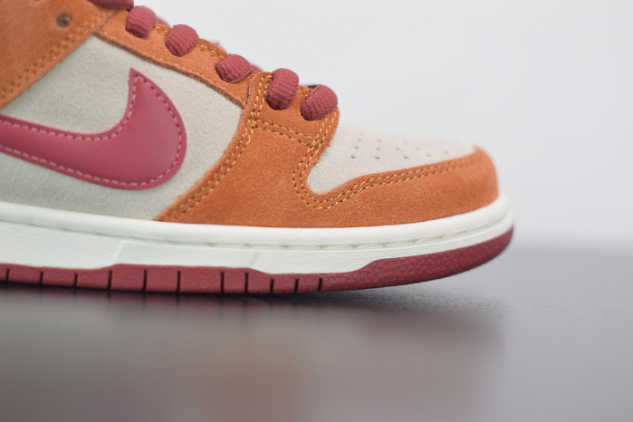 nike sb dunk low pro dark russet cedar bq6817-202