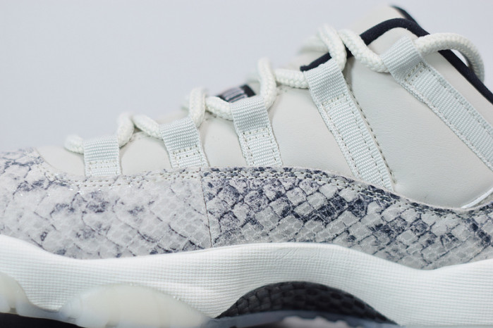 air jordan 11 retro low snake light bone cd6846-002