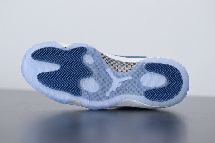 air jordan 11 retro low navy snakeskin cd6846-102