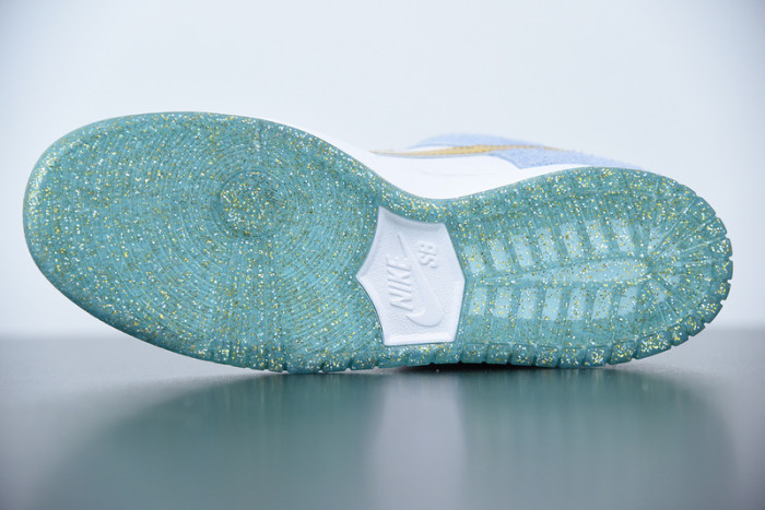 sean cliver x nike sb dunk low dc9936-100