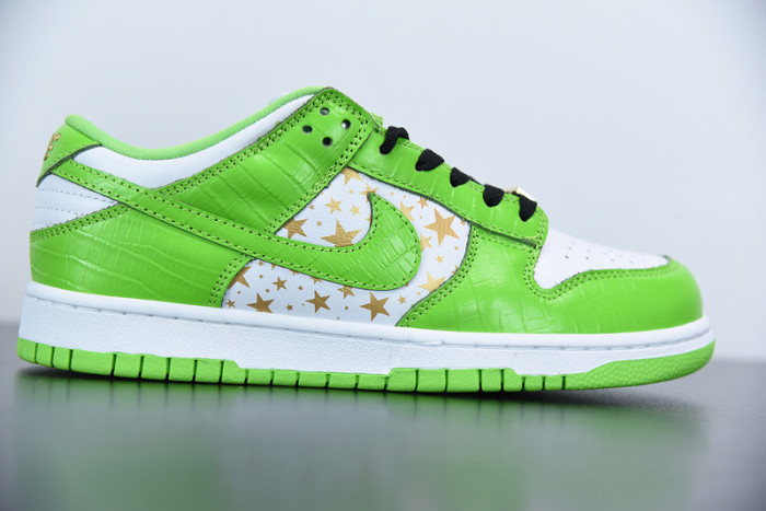 spm x nike sb dunk low green dh3228-101