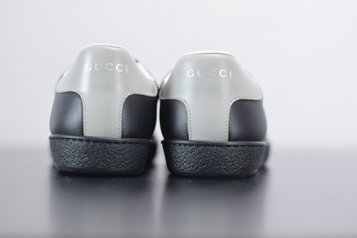 gci low top sneaker black g010