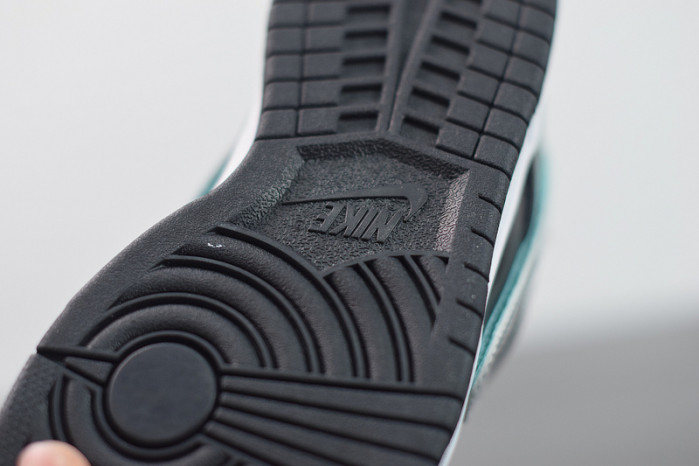 nike sb dunk low Di*m*nd s*pply co black Di*m*nd bv1310-001