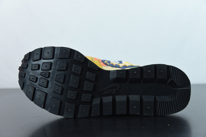 nike vaporwaffle sacai jean paul gaultier sesame blue dh9186-200