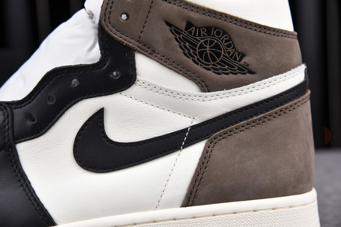 air jordan 1 high og“dark mocha” 555088-105