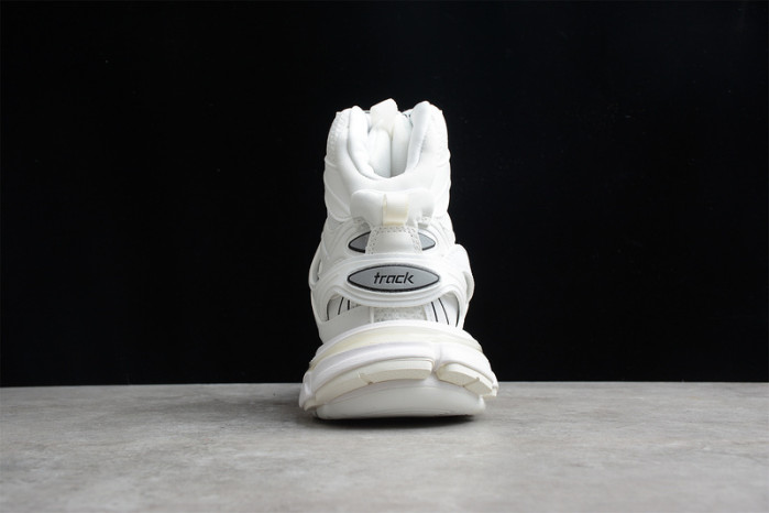 balcia track sneaker