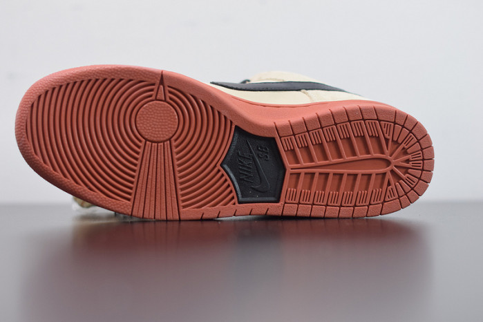 nike sb dunk low pro hennessy bq6817-100