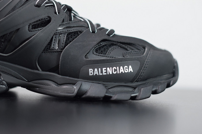 balcia track led 542023 w1gb1 1000 Ba*len*cia*ga