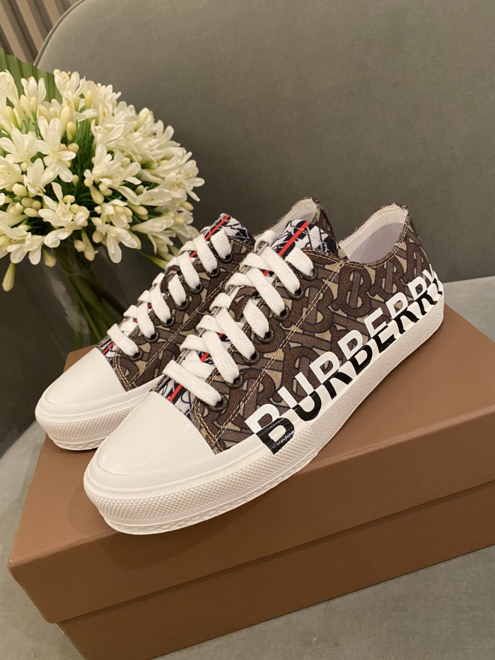 bubry sneakers
