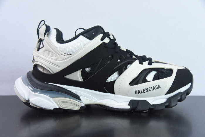 balcia track trainers 3.0 black grey