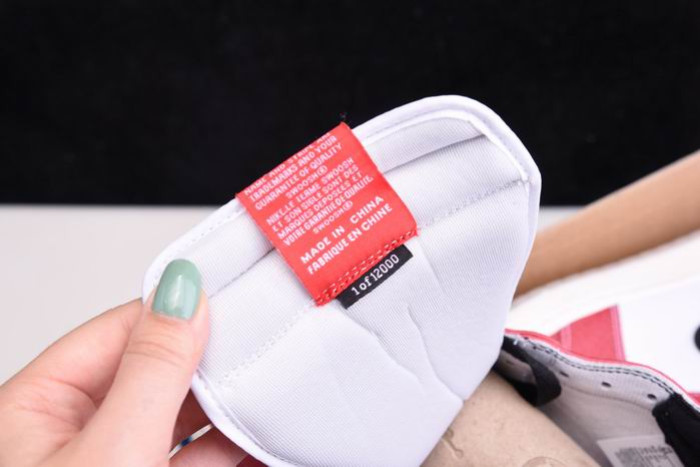 trophy room x air jordan 1 high og da2728-100