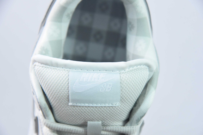 nike sb dunk low concepts white lobster fd8776-100