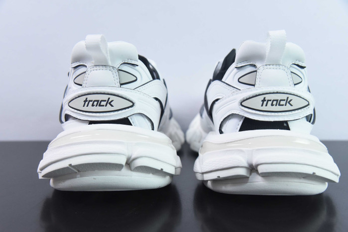 balcia track trainers 3.0 black white