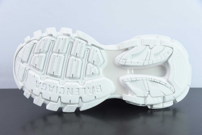 balcia track trainers 3.0 black white