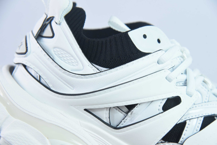 balcia track trainers 3.0 black white