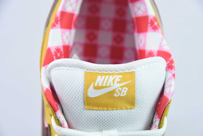 nike sb dunk low concepts "yeelow lobster" 313170 137566