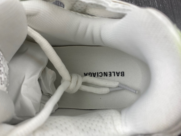 balcia runner white red blue