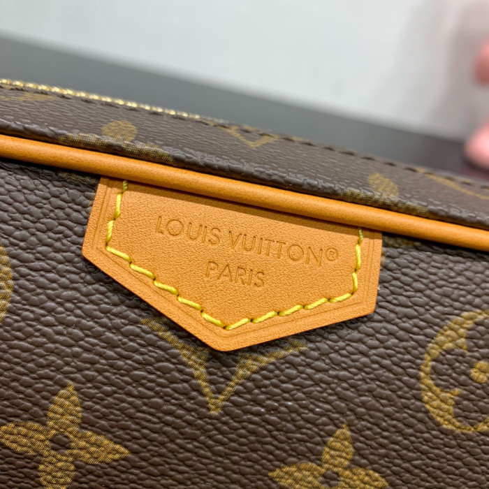 Louis Vuitton LV Monogram Brown Trocadéro Bumbag M14058