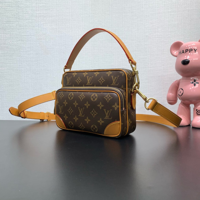 Louis Vuitton LV Monogram Brown bag M14016