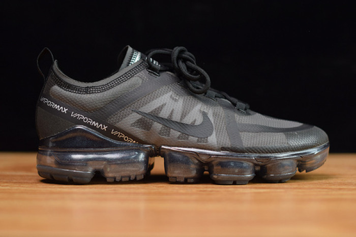 nike air vapormax 2019 throwback future ar6631-001