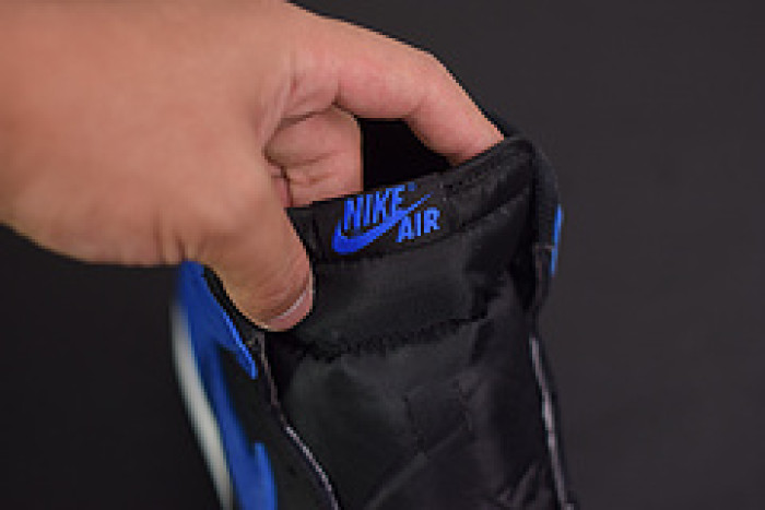 air jordan 1 retro high og royal 2017 555088-007