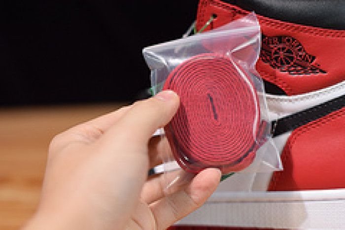 air jordan 1 retro high og black toe 555088-125