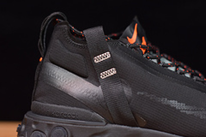 nike react runner mid wr ispa black at3143-001