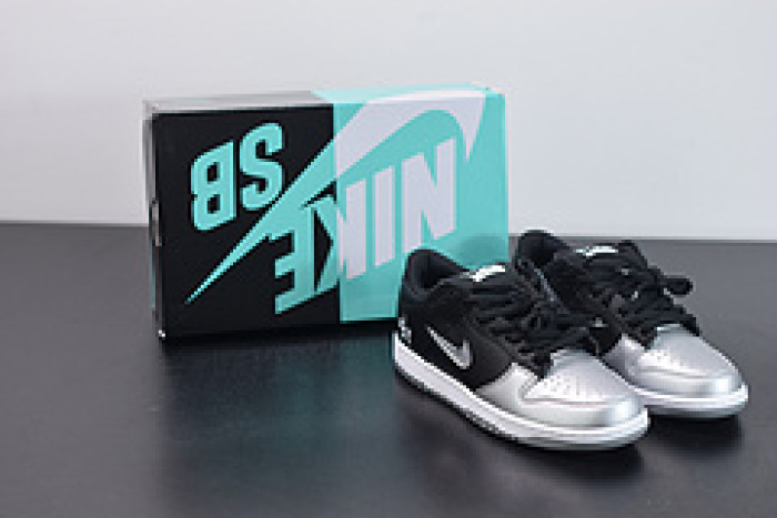 nike sb dunk low jewel swoosh silver ck3480-001